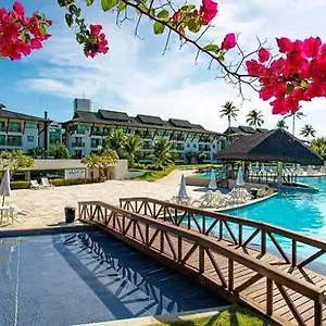 https://beach-class-muro-alto-resort.portodegalinhashotels.com